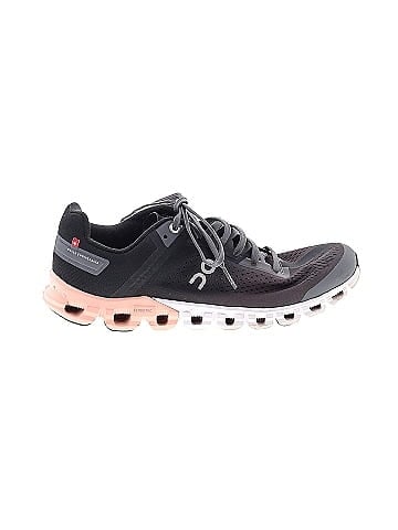 On Cloud Sneakers (view 1)