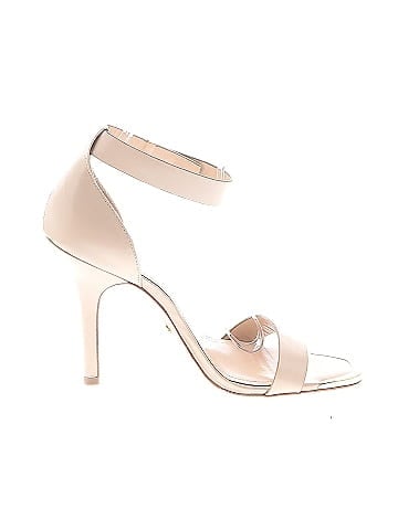 Pour La Victoire Heels (view 1)