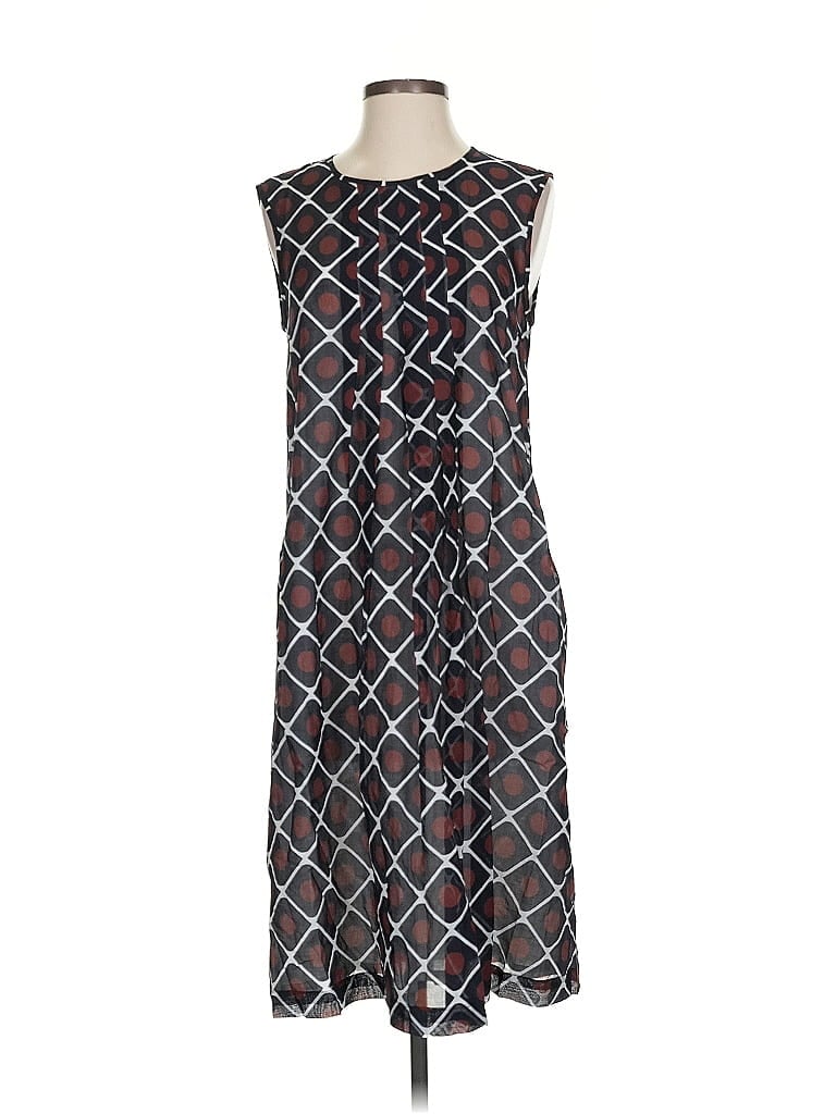 Click to view more detailed imagery on our partner's website Pre-owned Peserico Casual Dress In Black