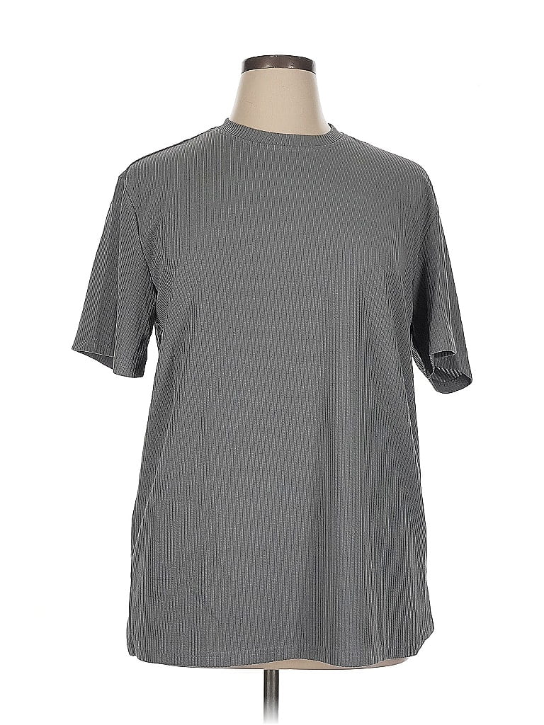 Pre-owned Assorted Brands Active T-shirt In Gray