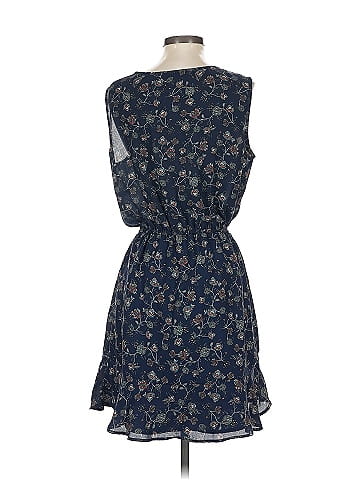 Cupcakes & Cashmere Casual Dress (view 2)