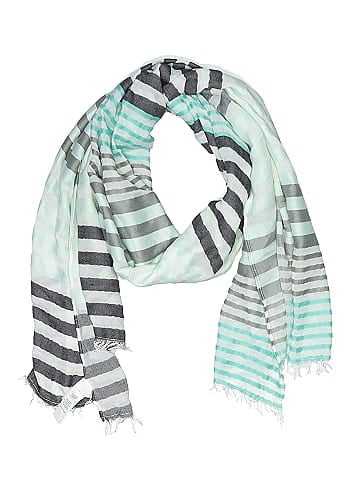 Gap Outlet Scarf (view 1)