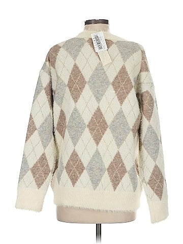 Mystree Pullover Sweater (view 2)