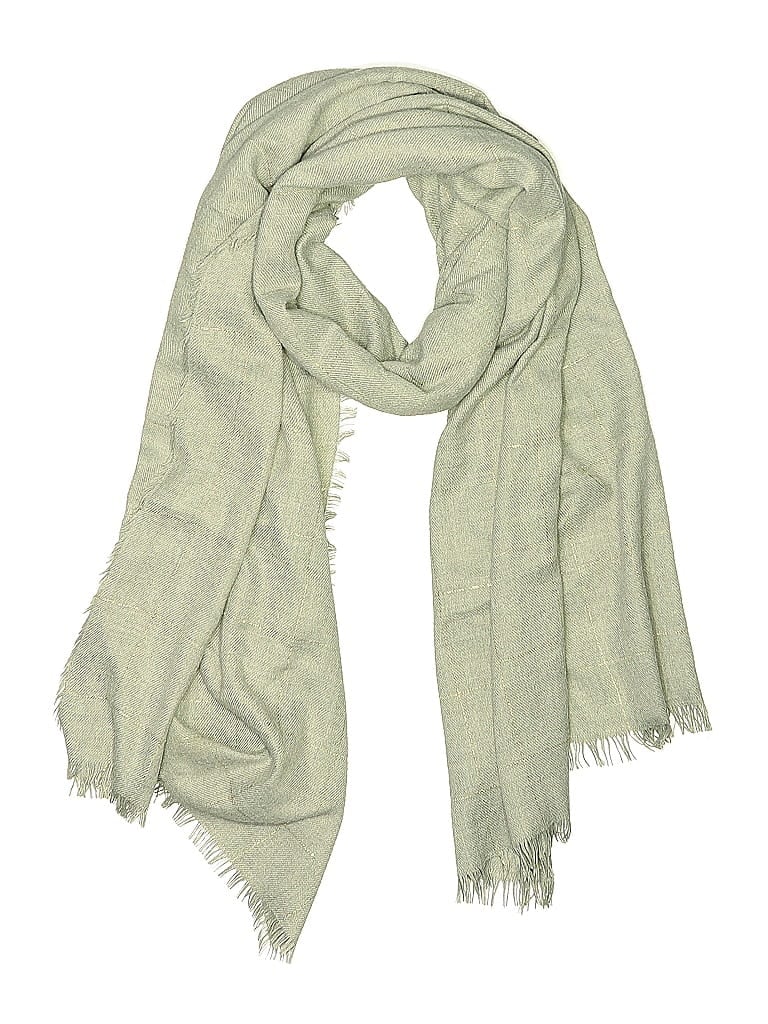 Click to view more detailed imagery on our partner's website Pre-owned Unbranded Scarf In Gray