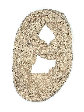Isa & Stef Scarf (view 1)