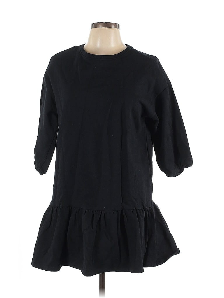 Click to view more detailed imagery on our partner's website Pre-owned Forever 21 Casual Dress In Black