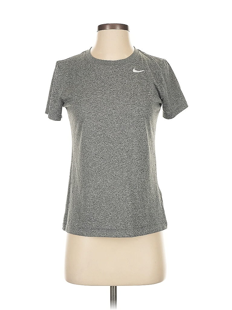 Pre-owned Nike Active T-shirt In Gray