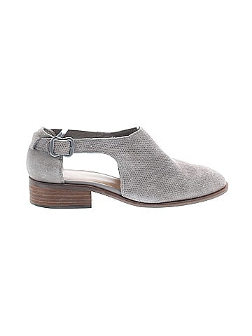 Crown Vintage Flats (view 1)