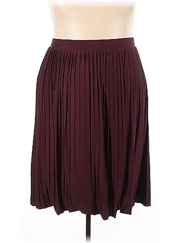 Xhilaration Casual Skirt (view 1)