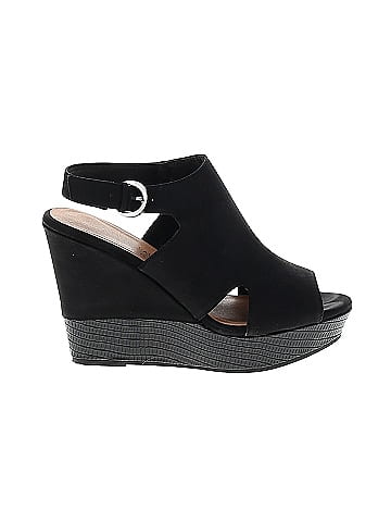Chinese Laundry Wedges (view 1)