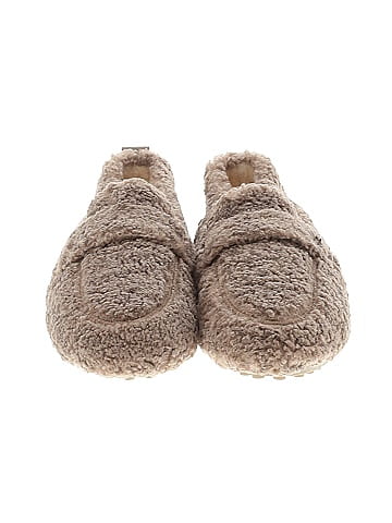 Unbranded Flats (view 2)