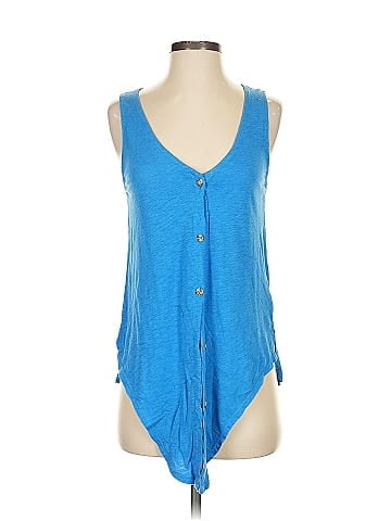 t.la Sleeveless Button-Down Shirt (view 1)