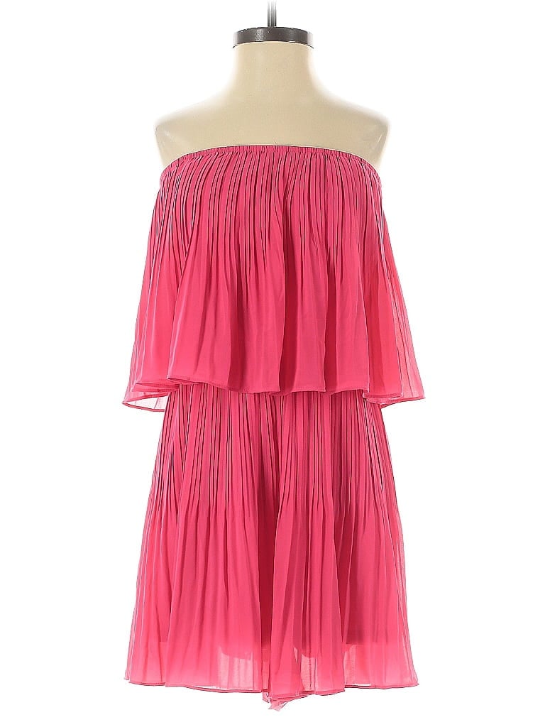 Click to view more detailed imagery on our partner's website Pre-owned Exlura Romper In Pink