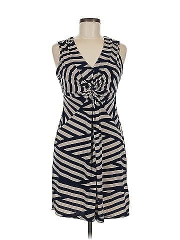 Daisy Fuentes Casual Dress (view 1)