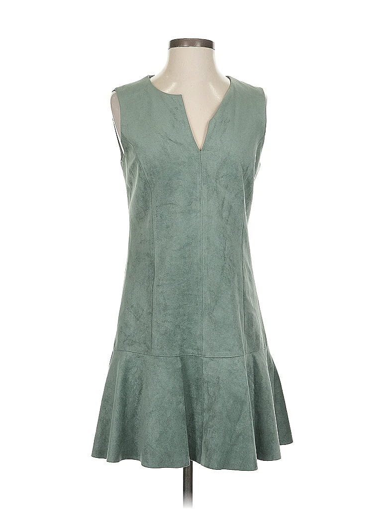 Pre-owned Bcbgmaxazria Casual Dress In Green