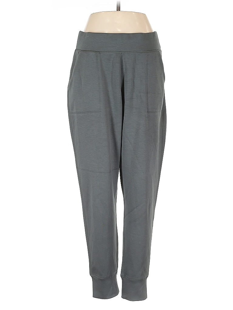 Pre-owned Gaiam Casual Pants In Gray