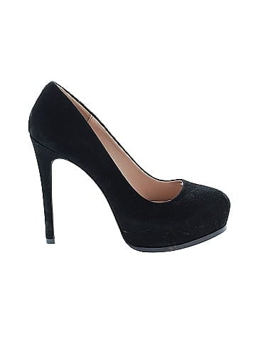 Pour La Victoire Heels (view 1)