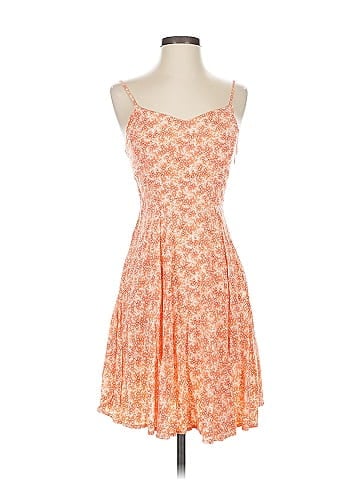 Old Navy Casual Dress (view 1)