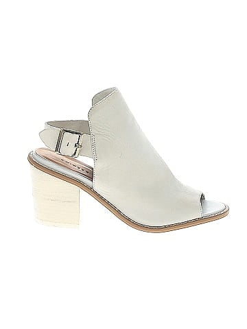 Chinese Laundry Heels (view 1)