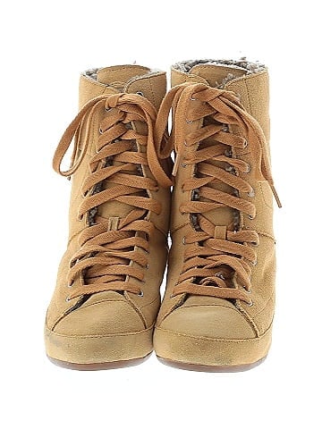 FitFlop Boots (view 2)