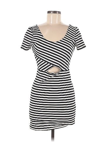 Forever 21 Casual Dress (view 1)