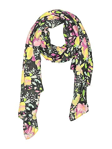 Studio Scarf (view 1)