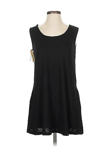 Coco + Carmen Sleeveless T-Shirt (view 1)
