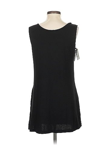 Coco + Carmen Sleeveless T-Shirt (view 2)