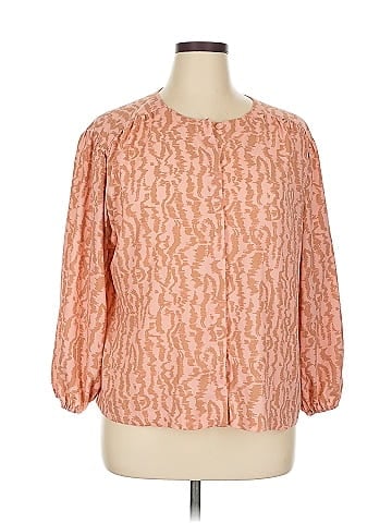 Elizabeth and James 3/4 Sleeve Blouse (view 1)