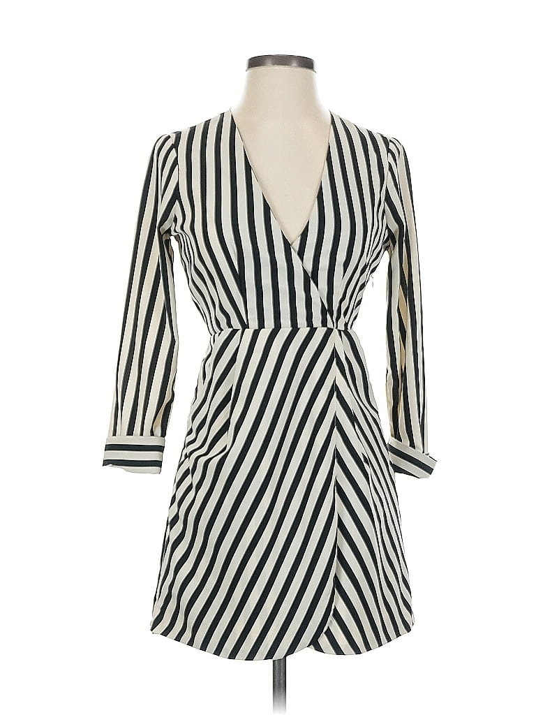 Click to view more detailed imagery on our partner's website Pre-owned Amuse Society Cocktail Dress In White