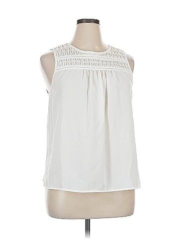 Elle Sleeveless T-Shirt (view 1)