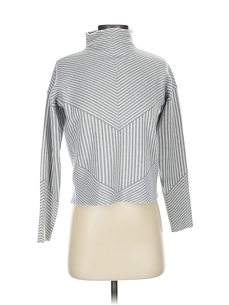 Pre-owned Tahari Long Sleeve Turtleneck In Silver