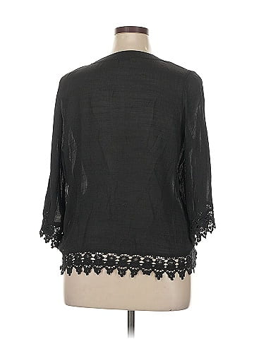 Linda Leal 3/4 Sleeve Blouse (view 2)