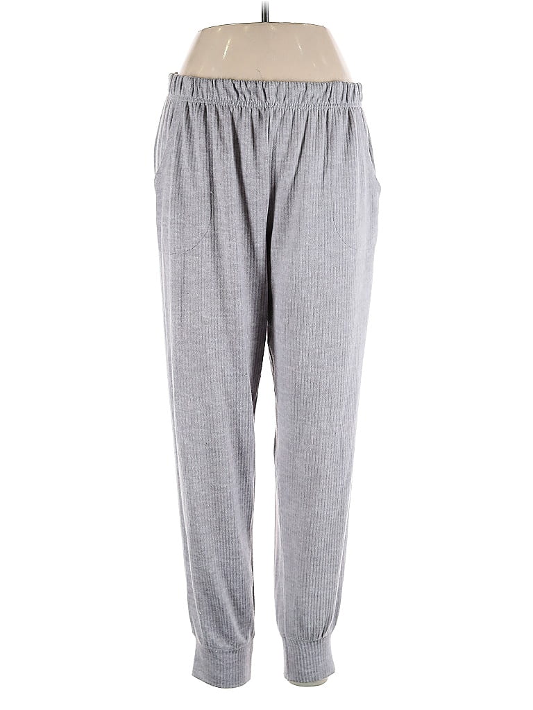 Click to view more detailed imagery on our partner's website Pre-owned Jockey Casual Pants In Gray