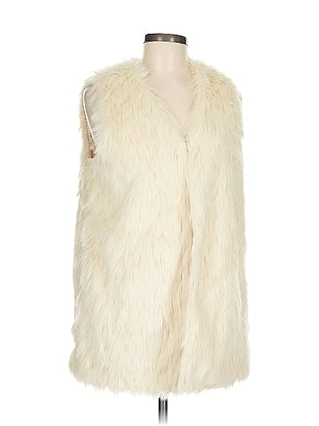 BB Dakota Faux Fur Vest (view 1)