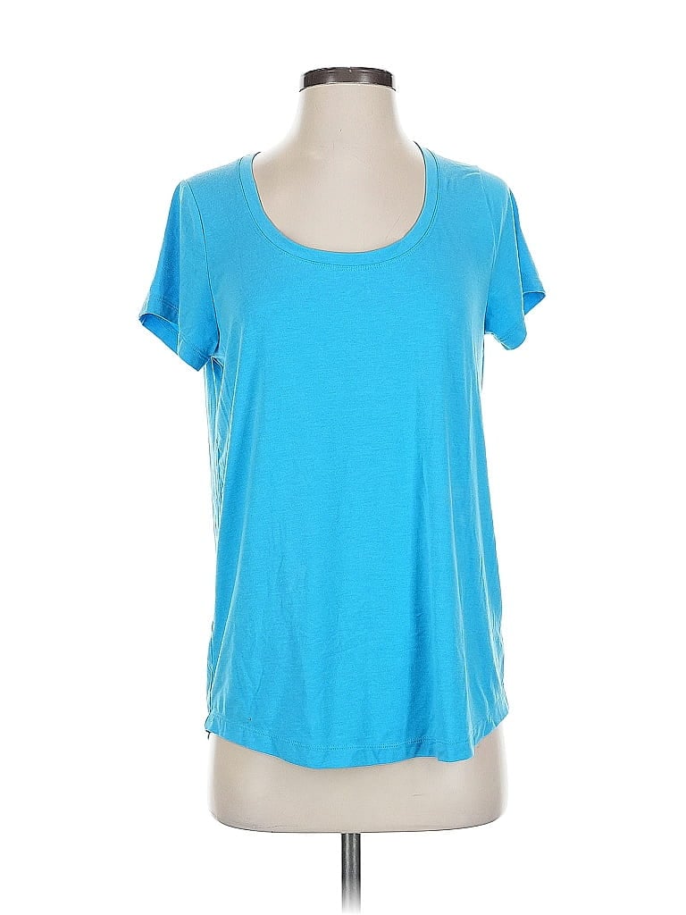 Click to view more detailed imagery on our partner's website Pre-owned Athleta Active T-shirt In Blue