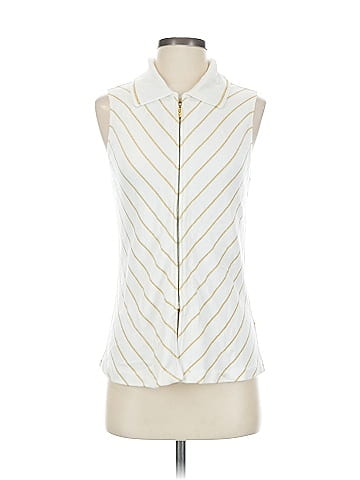 St. John Sport Vest (view 1)