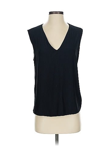 Feel The Piece Sleeveless T-Shirt (view 1)