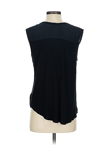 Feel The Piece Sleeveless T-Shirt (view 2)