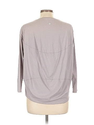Lululemon Athletica 3/4 Sleeve T-Shirt (view 2)