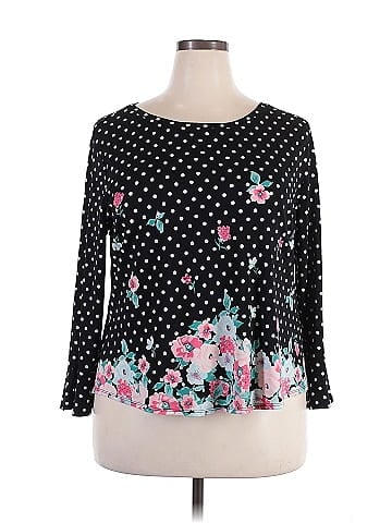 Elle 3/4 Sleeve Top (view 1)