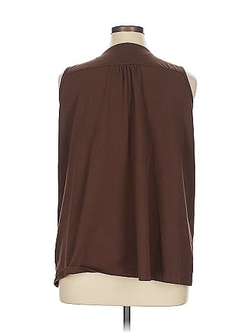 Liz & Me Sleeveless T-Shirt (view 2)
