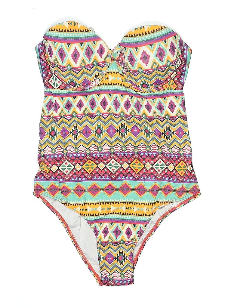 Click to view more detailed imagery on our partner's website Pre-owned Aguaclara One Piece Swimsuit In White