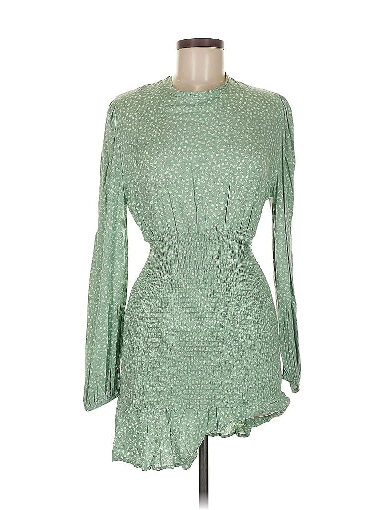 Pre-owned Vibe Sportswear Cocktail Dress In Green