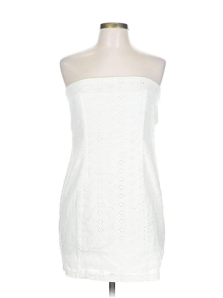 Pre-owned Kimchi Blue Sleeveless Top White Strapless Neckline Tops