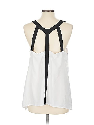Bisou Bisou Sleeveless Blouse (view 2)