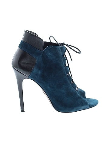Pour La Victoire Heels (view 1)