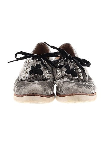Karl Lagerfeld Sneakers (view 2)
