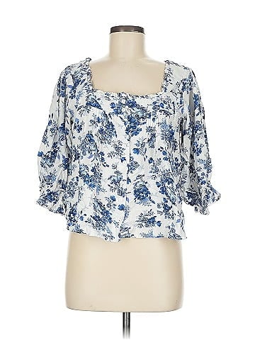 Cupcakes & Cashmere 3/4 Sleeve Blouse (view 1)