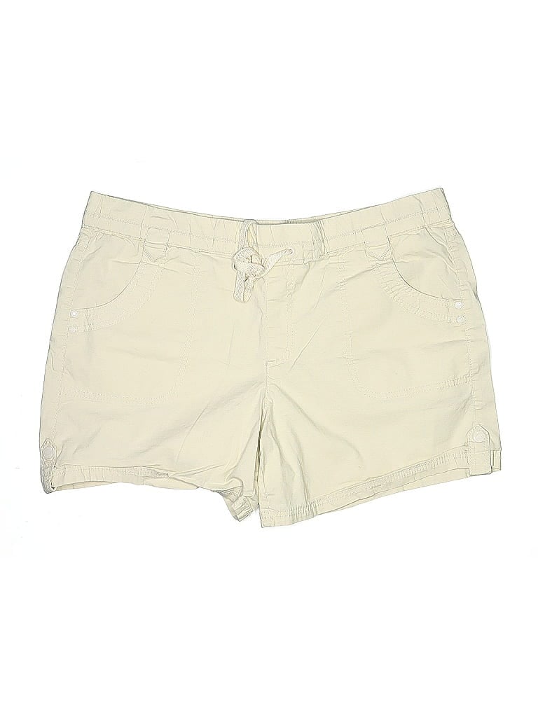 Click to view more detailed imagery on our partner's website Pre-owned Gloria Vanderbilt Khaki Shorts In White